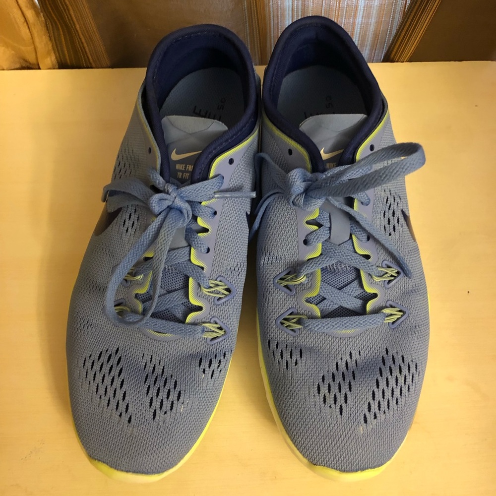Nike free tri fit 5